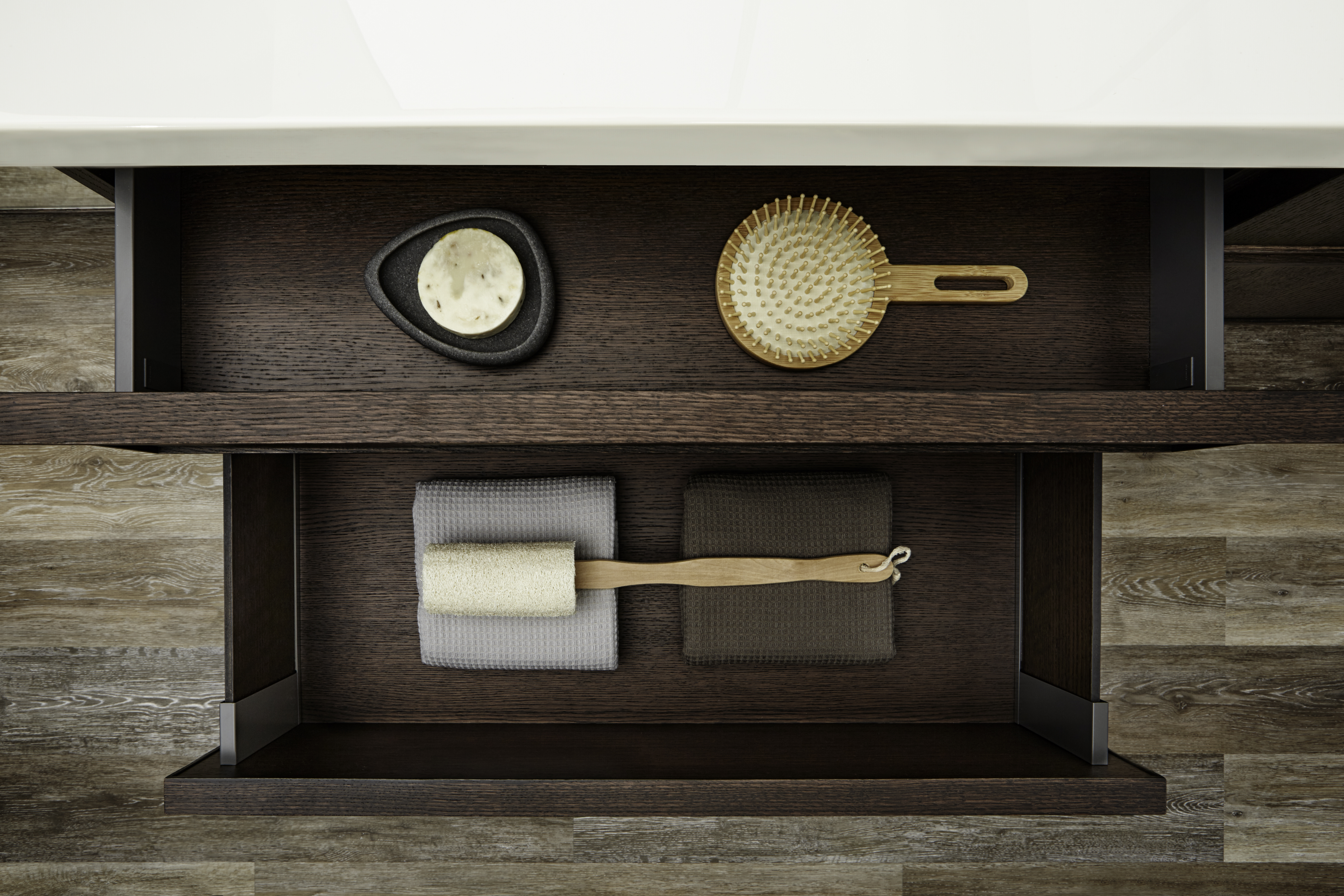 frame-linea-vanity-metro-3 frame linea vanity metro