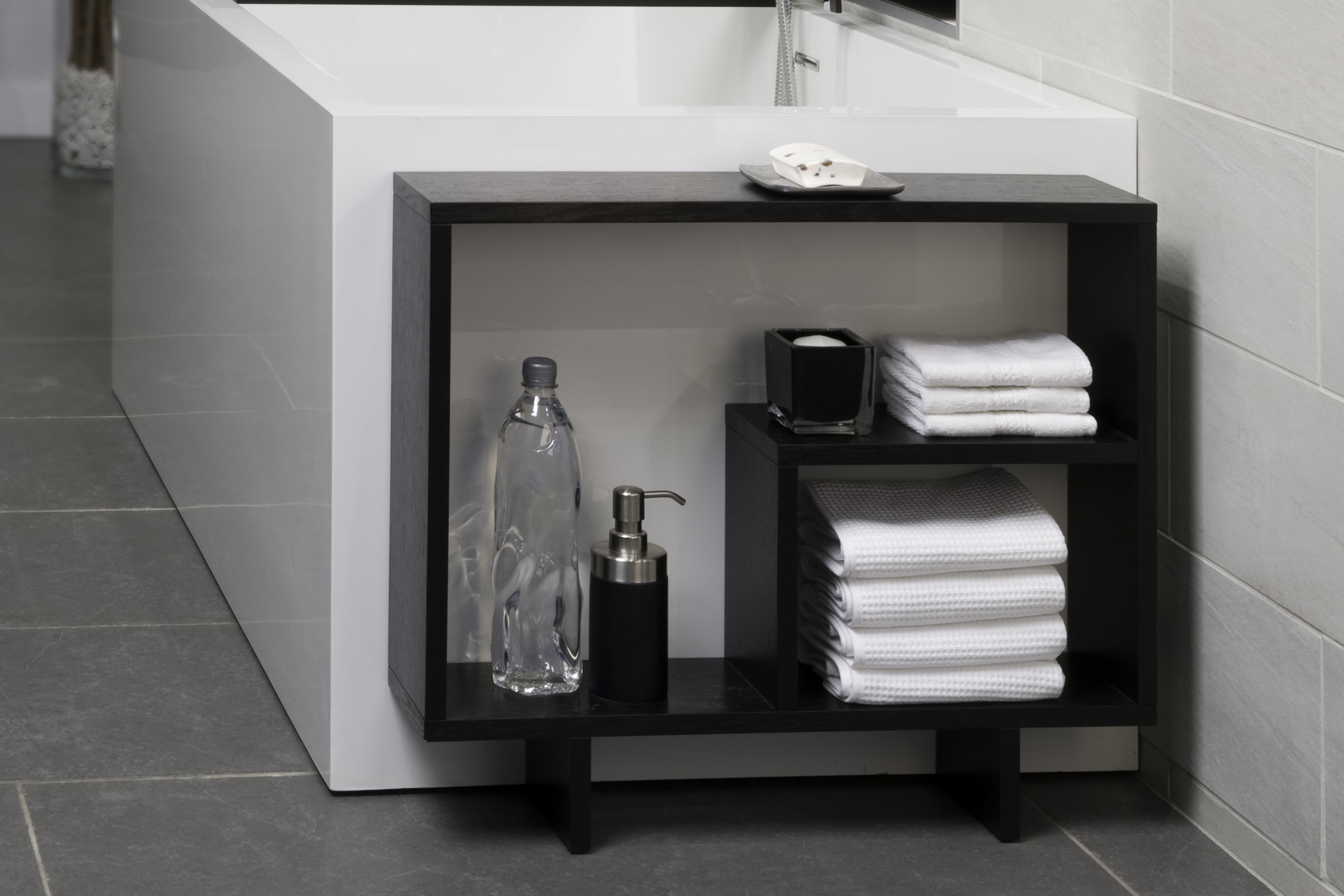 Freestanding towel holder bath accessories