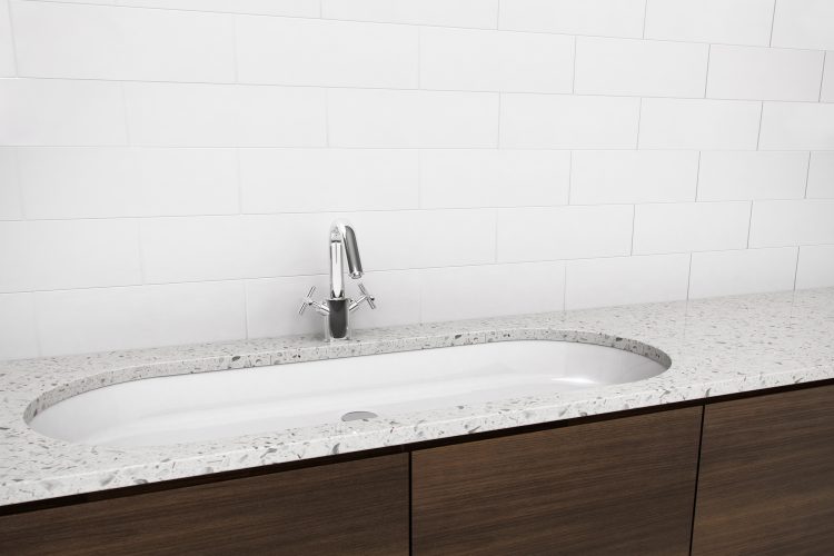 vov836u Undermount sinks by Wetstyle. Large oval sink.